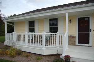 Callen-Blog-Extend-Your-Living-Space-with-a-Front-Porch-082415-300x199