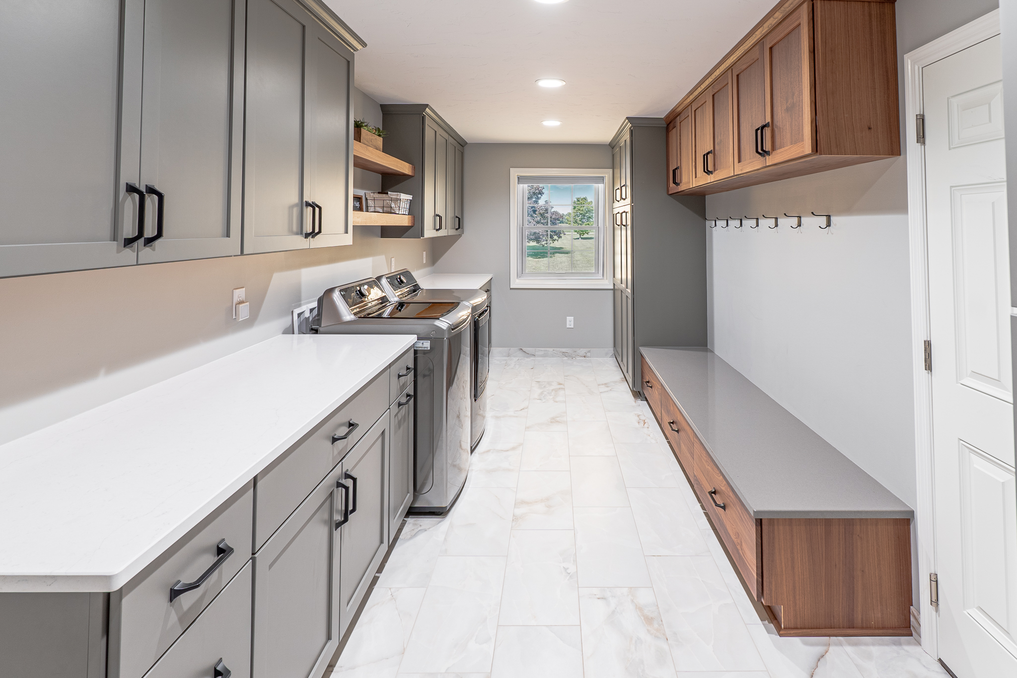 Interior Spaces Laundry Mudroom